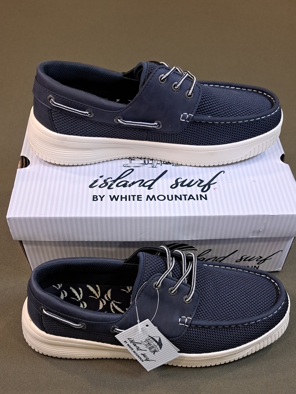 Island Surf Arnalt 3 Eyelet Men’s Boat Shoe - Color: Navy - Size: 11.5